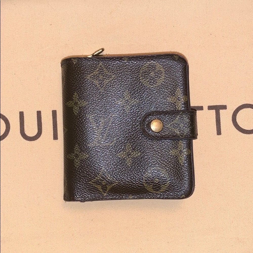 Authentic Louis Vuitton wallet